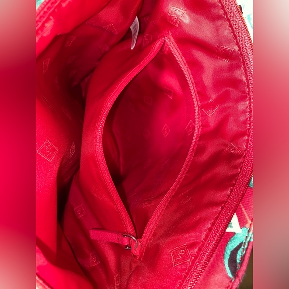 VERA BRADLEY PURSE. - Picture 6 of 16